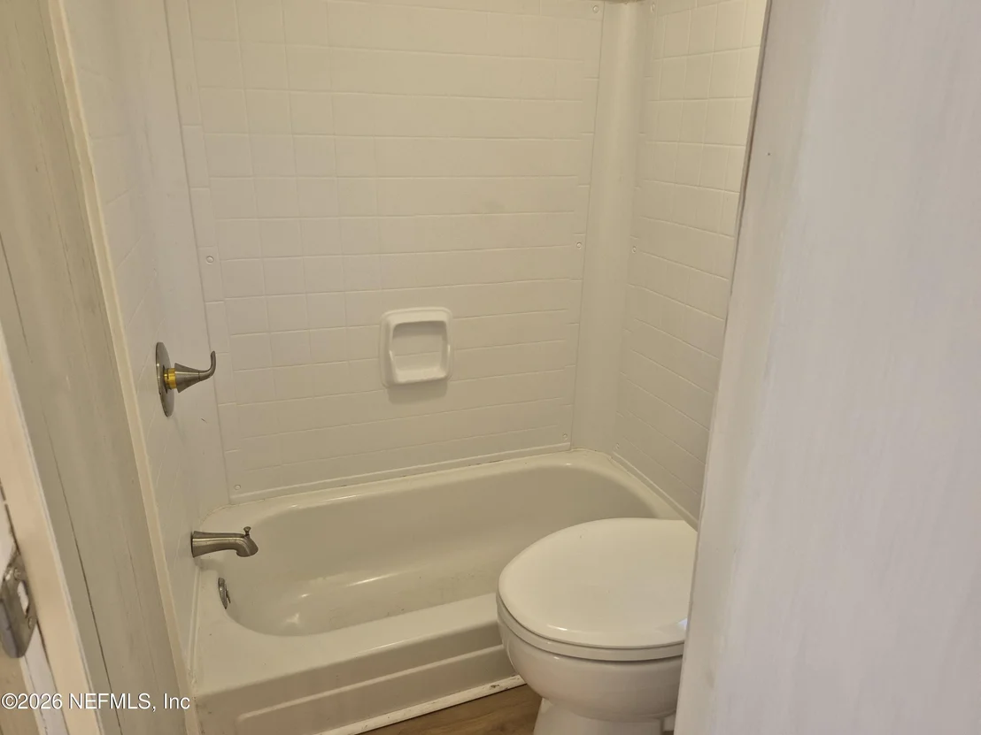 Photo of 2861 ROBERT Street