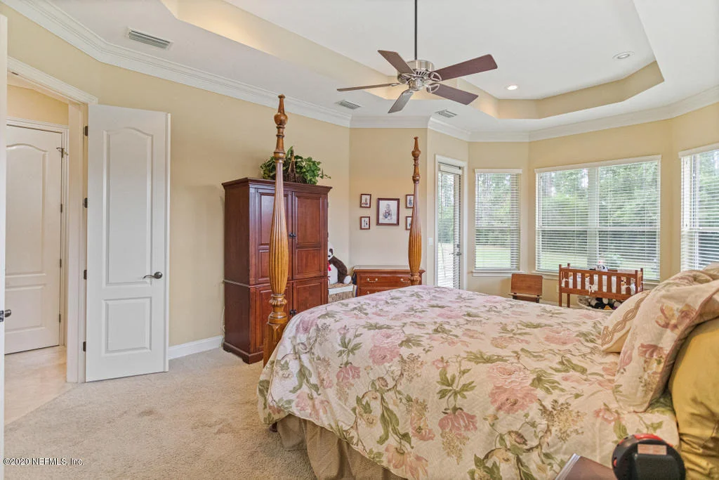 Photo of 413 SUMMERSET Drive