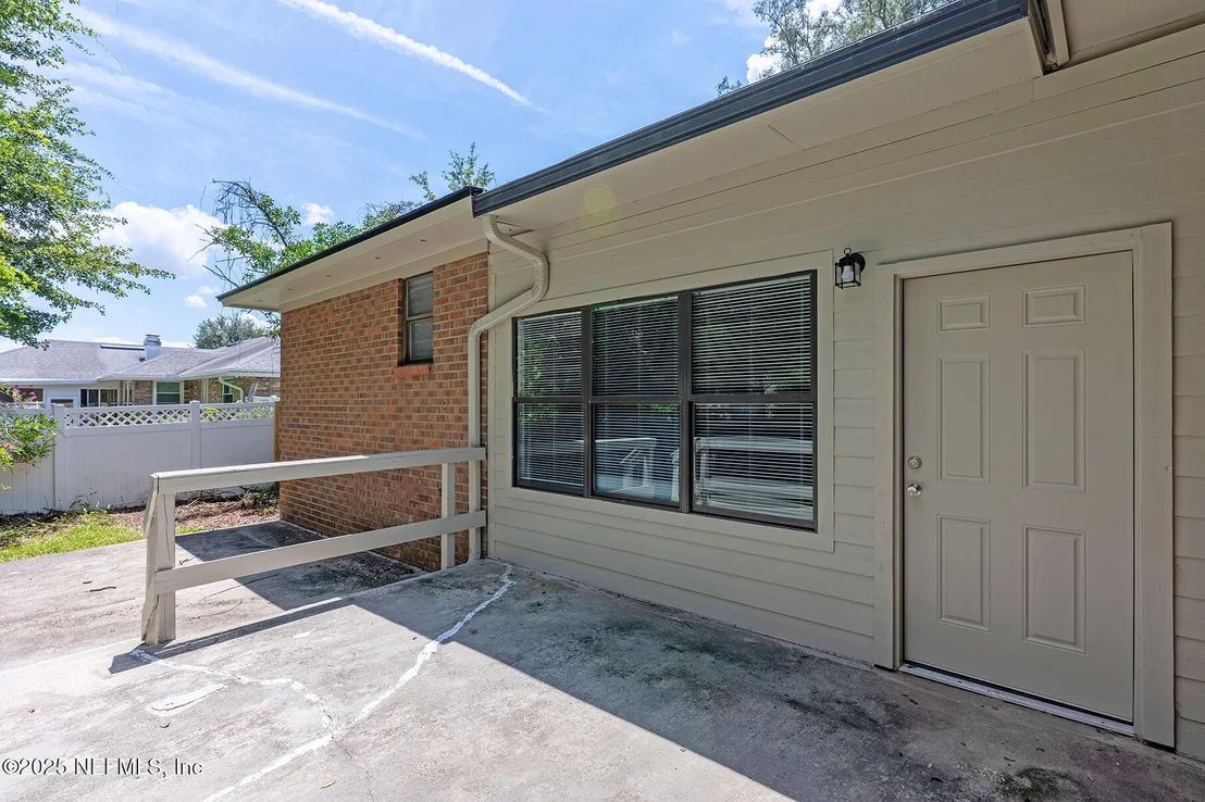 Photo of 2576 BOTTOMRIDGE Drive
