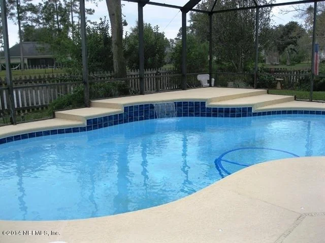 Photo of 525 Willow Oak Lane