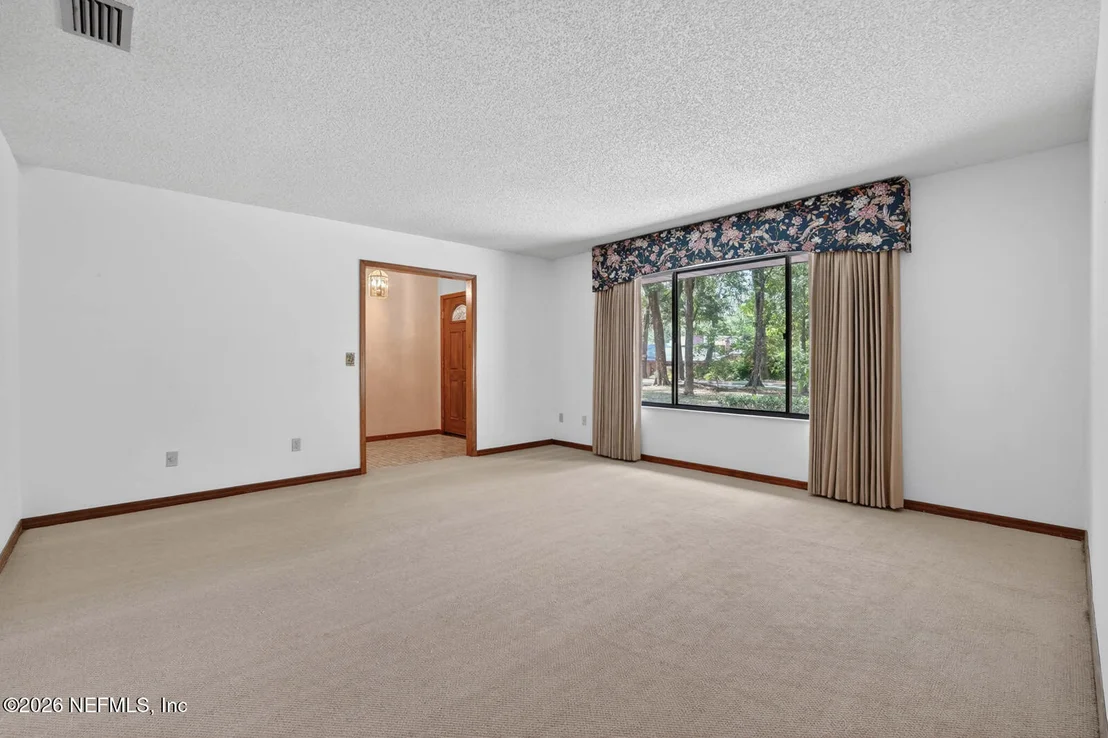 Photo of 112 CROOKED TREE Trail