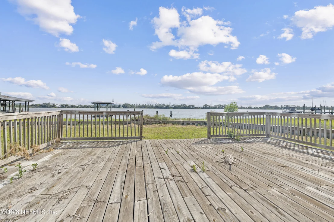 Photo of 5764 HECKSCHER Drive