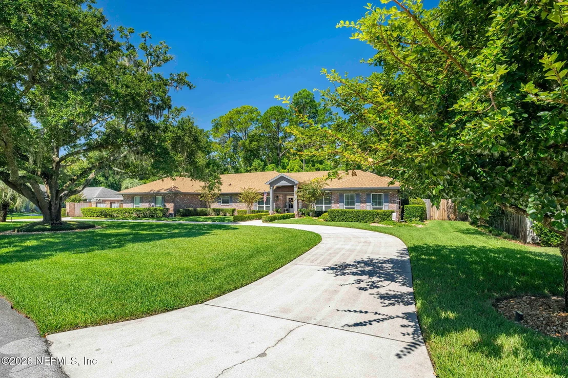 Photo of 8148 BLUE JAY Lane