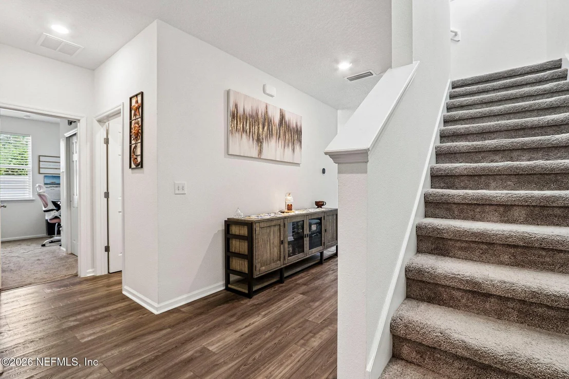 Photo of 8053 GUILD Way