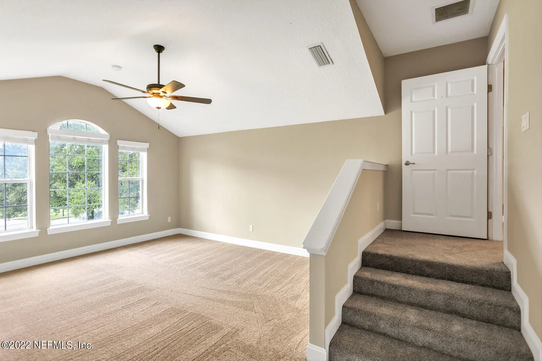 Photo of 275 STONEWELL Drive