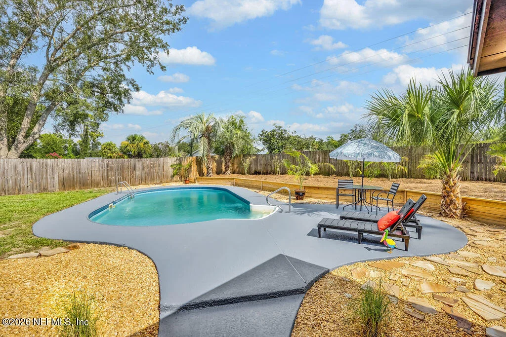 Photo of 2275 FOXWOOD Drive