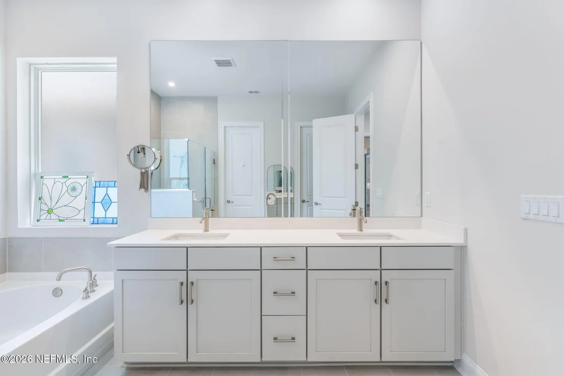 Photo of 295 PALOMAR Drive