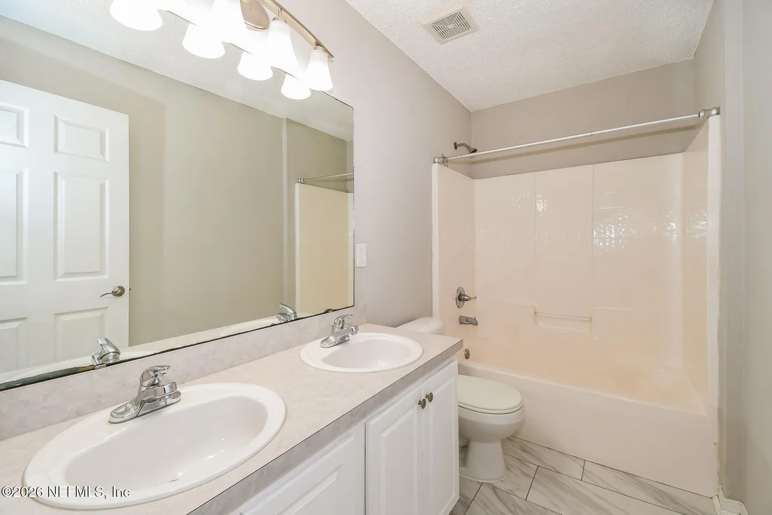 Photo of 2125 PINE TREE Lane