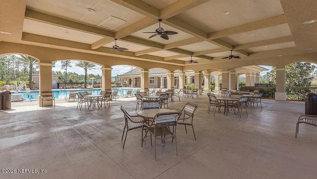 Photo of 65378 RIVER GLEN Parkway