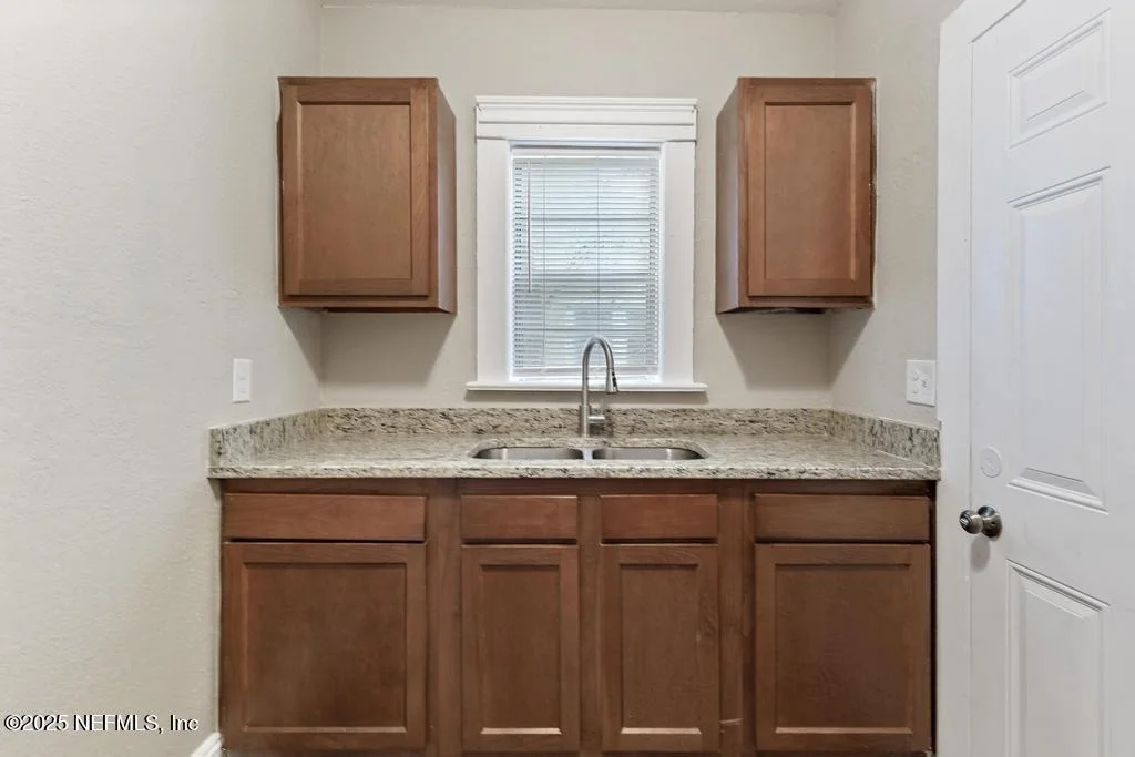 Photo of 410 DEMPER Drive