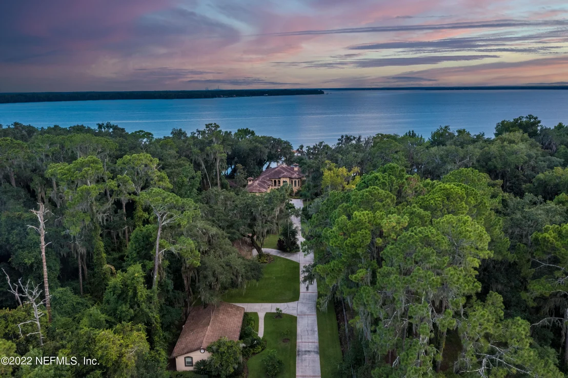 Photo of 8289 COLEE COVE Road