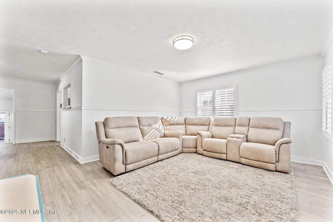 Photo of 8871 MANSON Circle