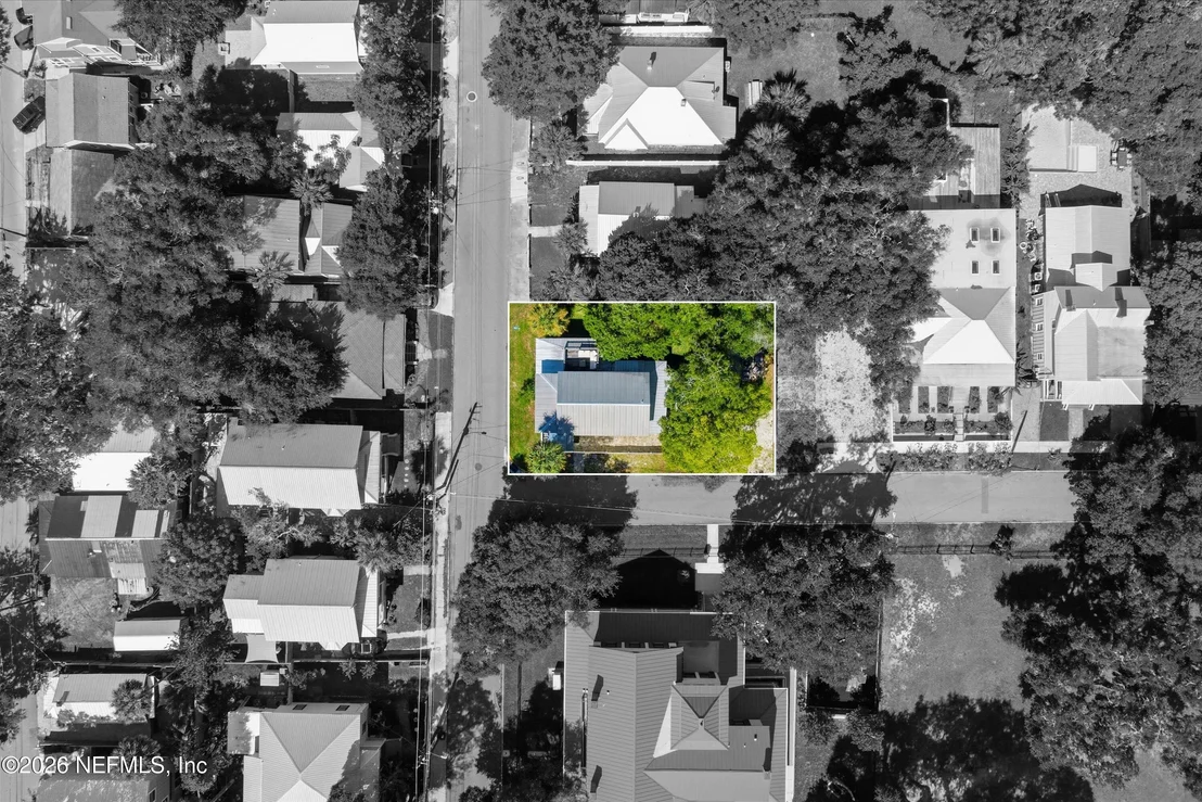 Photo of 110 DE HAVEN Street