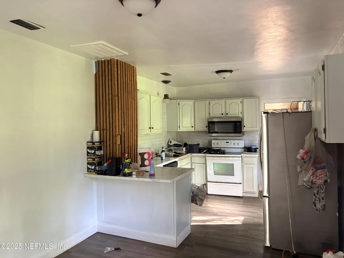 Photo of 1630 STEELE Street