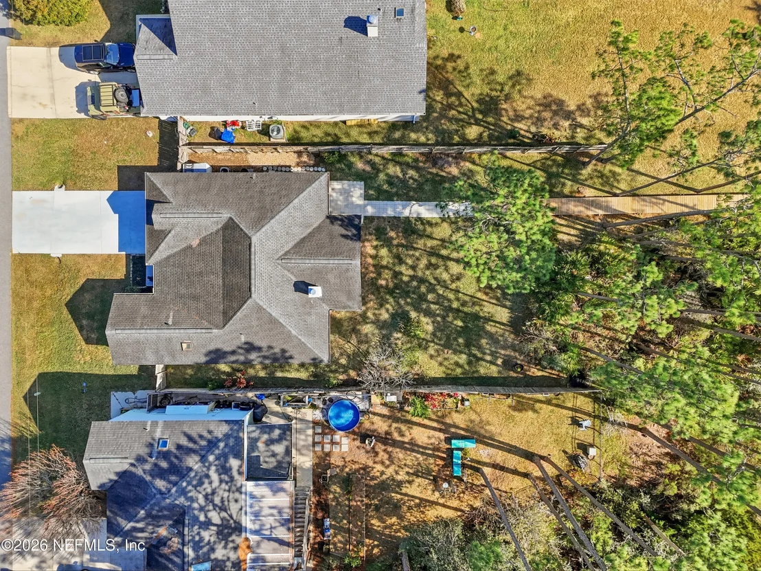 Photo of 305 ISLAND LANDING Drive