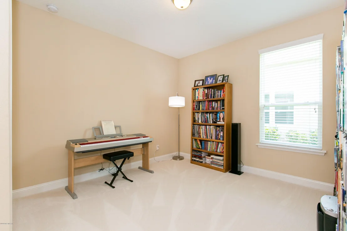 Photo of 228 RINCON Drive