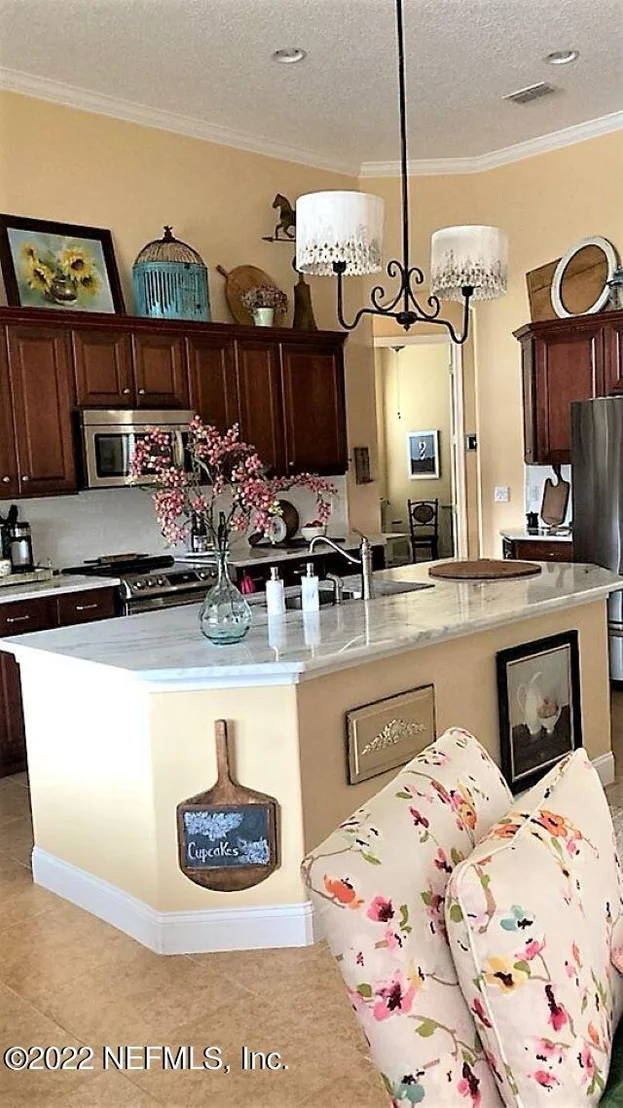 Photo of 212 S BELLAGIO Drive