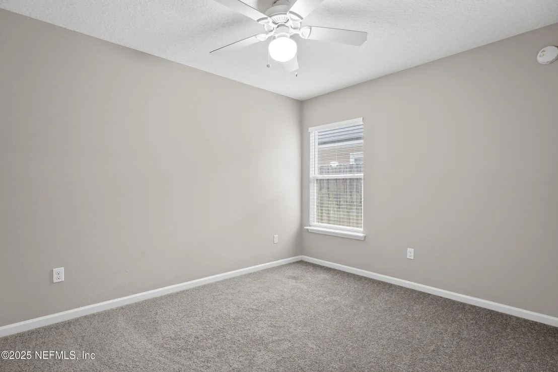 Photo of 96096 OUT CREEK Way