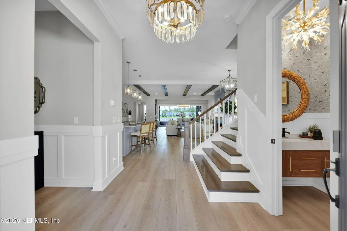 Photo of 473 PARKBLUFF Circle