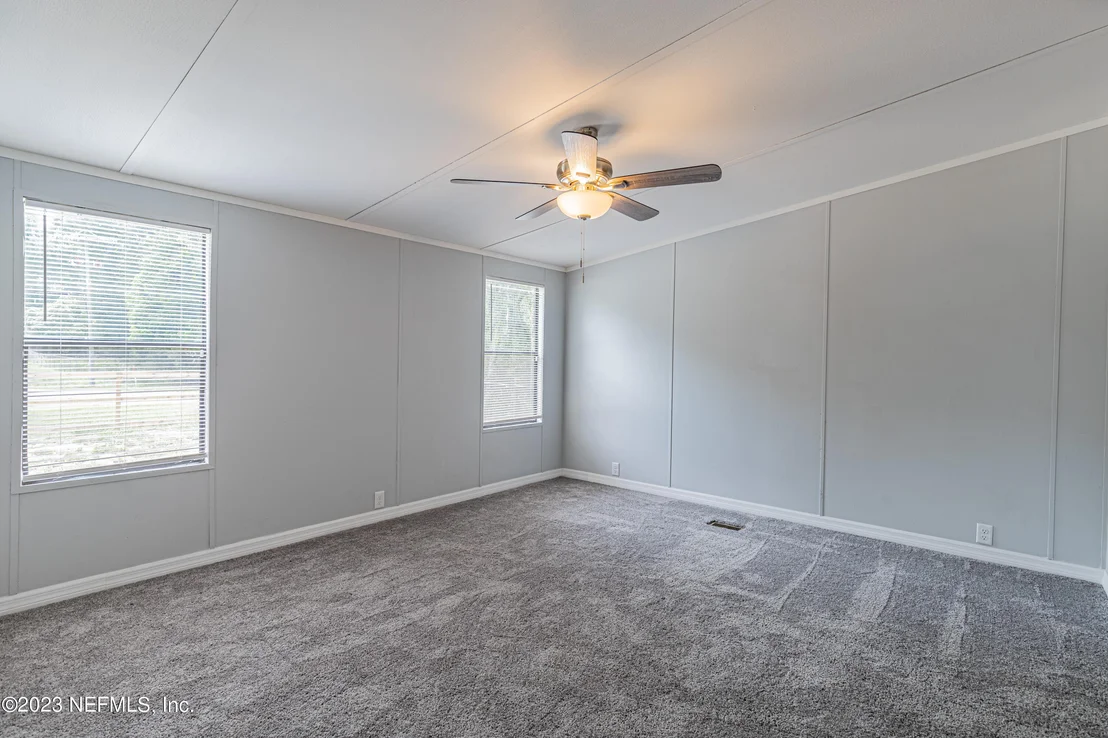 Photo of 8377 STATE ROAD 100