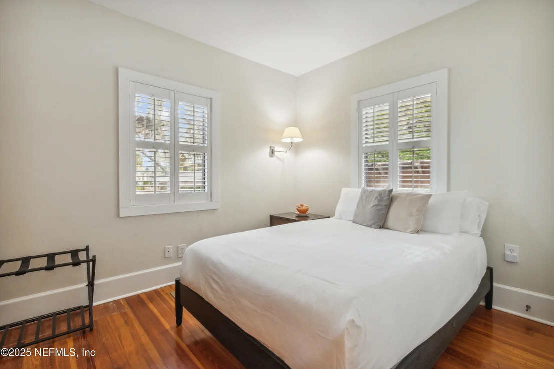 Photo of 7 ST ANDREWS Court