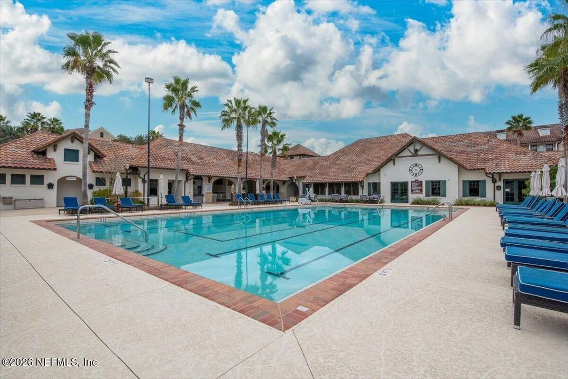 Photo of 472 GLORIETA Drive