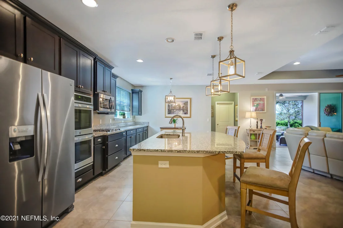 Photo of 19 GREENVIEW Lane