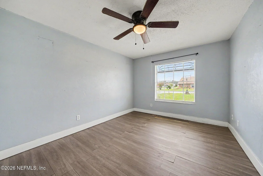 Photo of 1180 BALFOUR Drive