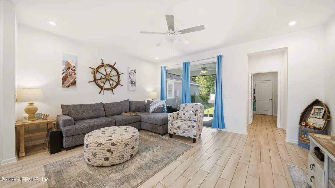 Photo of 624 PALMETTO Place