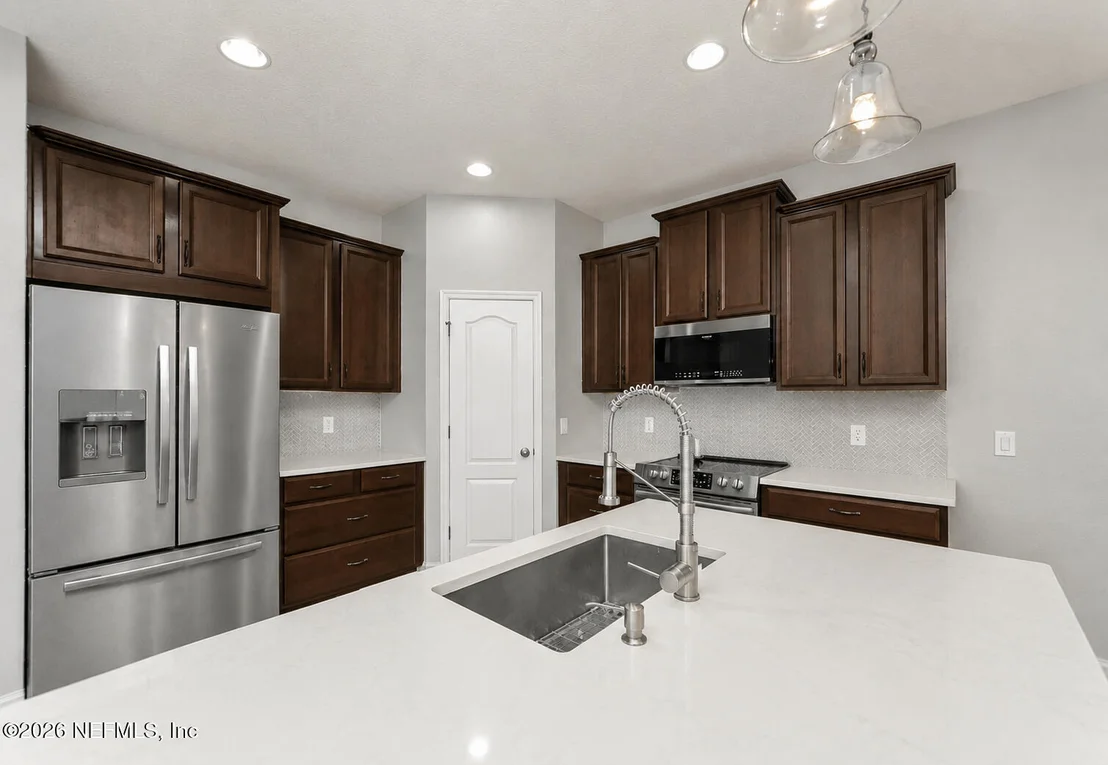 Photo of 862 BATTERSEA Drive