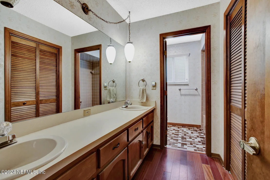 Photo of 2527 BEGONIA Drive
