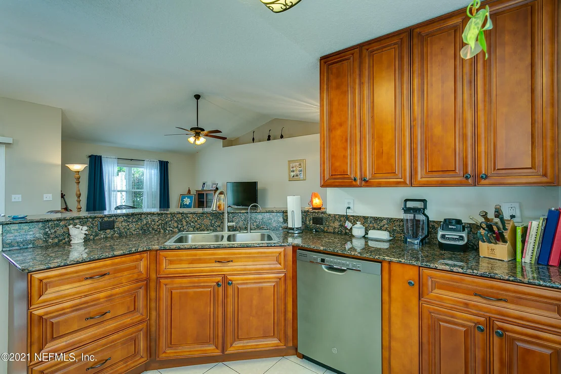 Photo of 453 ISLAND VIEW Circle