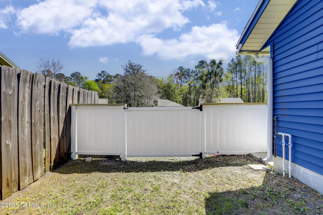 Photo of 4752 RIVERINE Drive