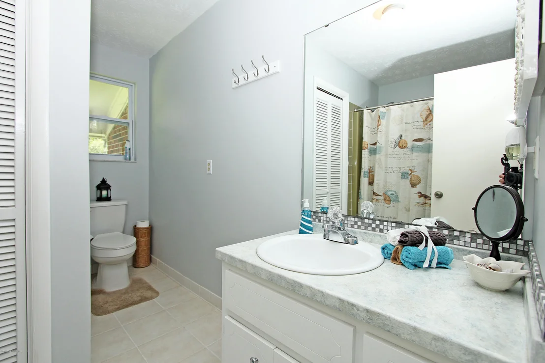Photo of 4611 MAPLE Street