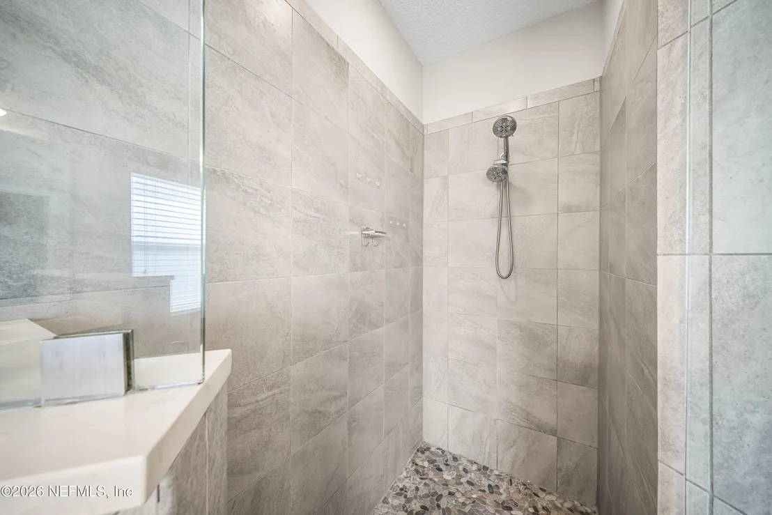 Photo of 476 HUTCHINSON Lane