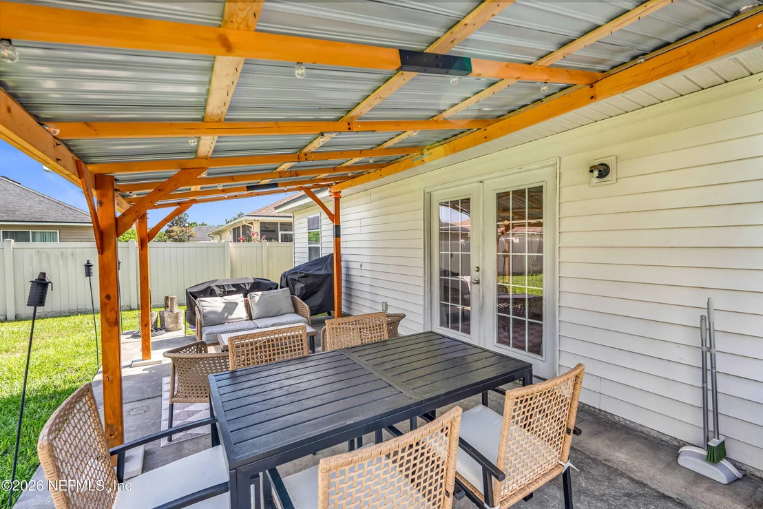 Photo of 9639 BEMBRIDGE MILL Drive