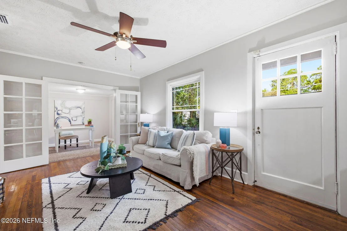 Photo of 1335 MURRAY Drive