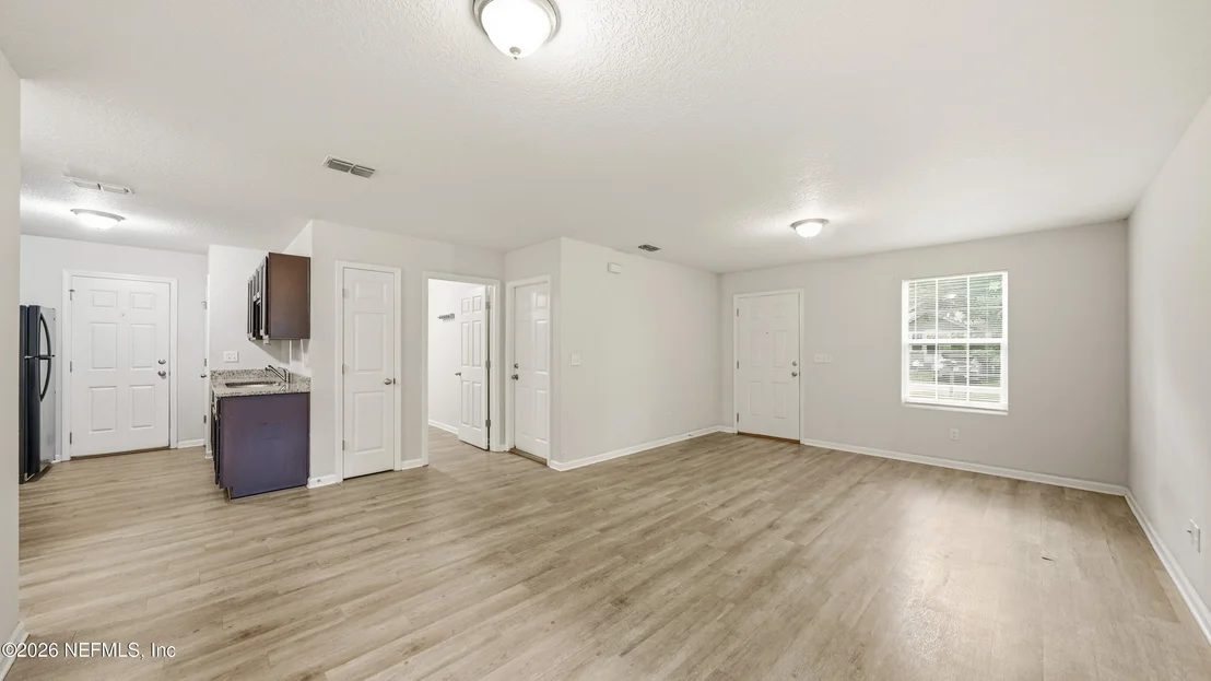 Photo of 2355 JAYSON Avenue