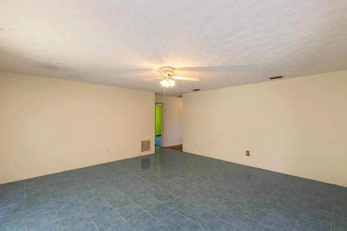Photo of 184 DEBARRY Avenue
