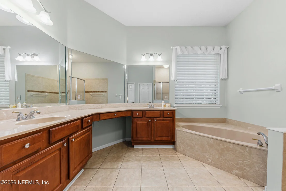 Photo of 1015 GREEN PINE Circle