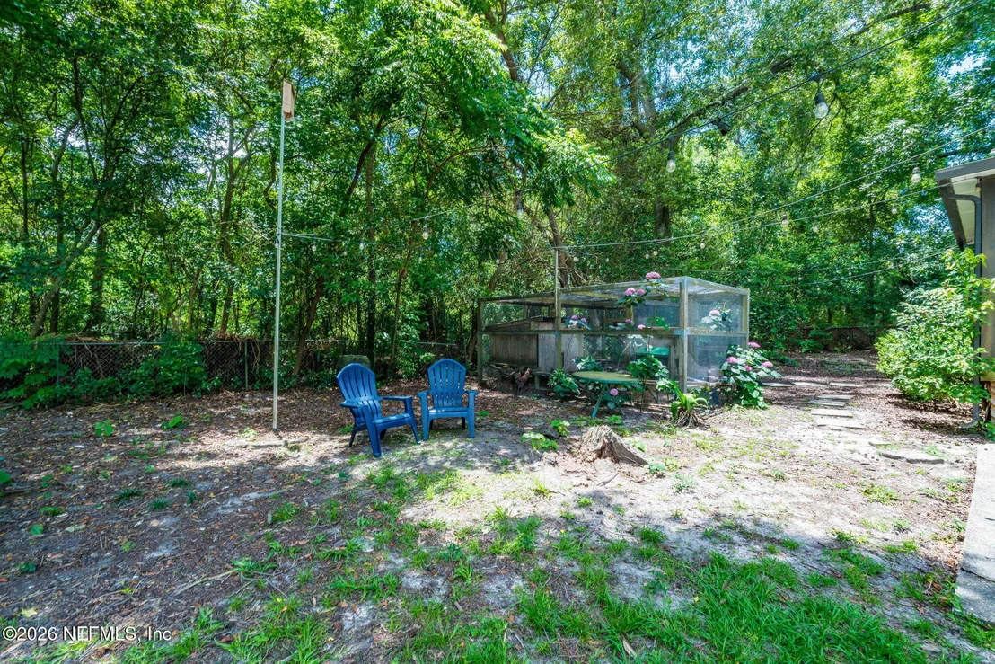 Photo of 1738 CLEMSON Road