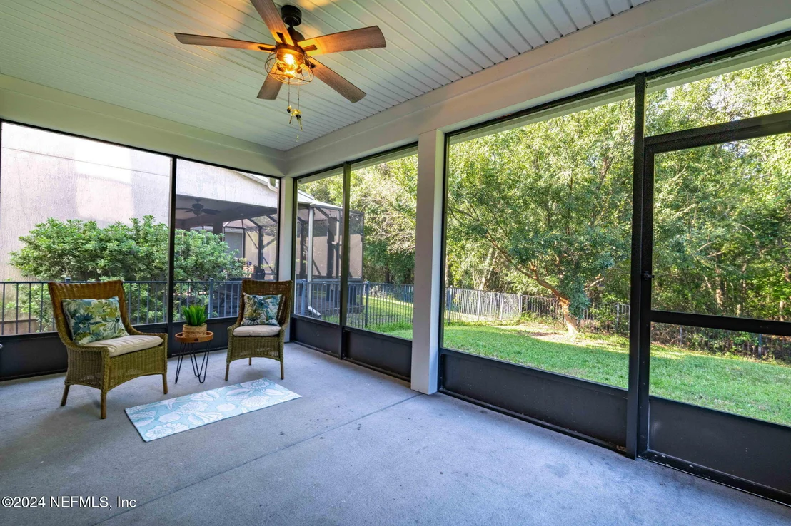Photo of 237 SPRING PARK Avenue