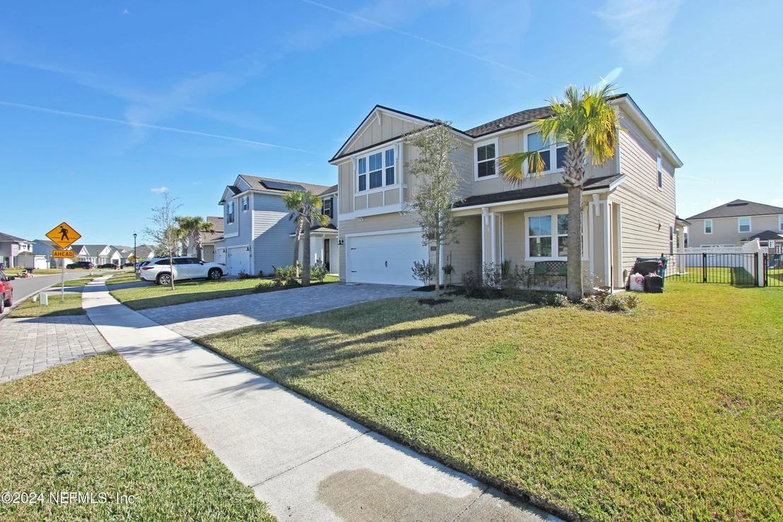 Photo of 242 SILVERLEAF VILLAGE Drive