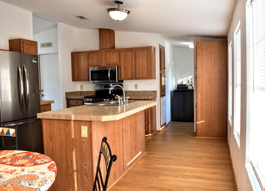 Photo of 117 LAKE VIEW Avenue