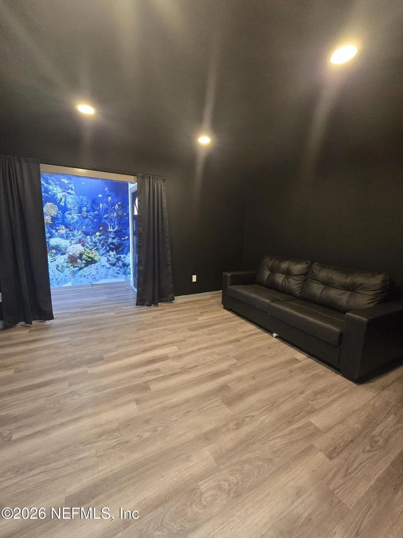 Photo of 7239 WHITE BIRCH Drive