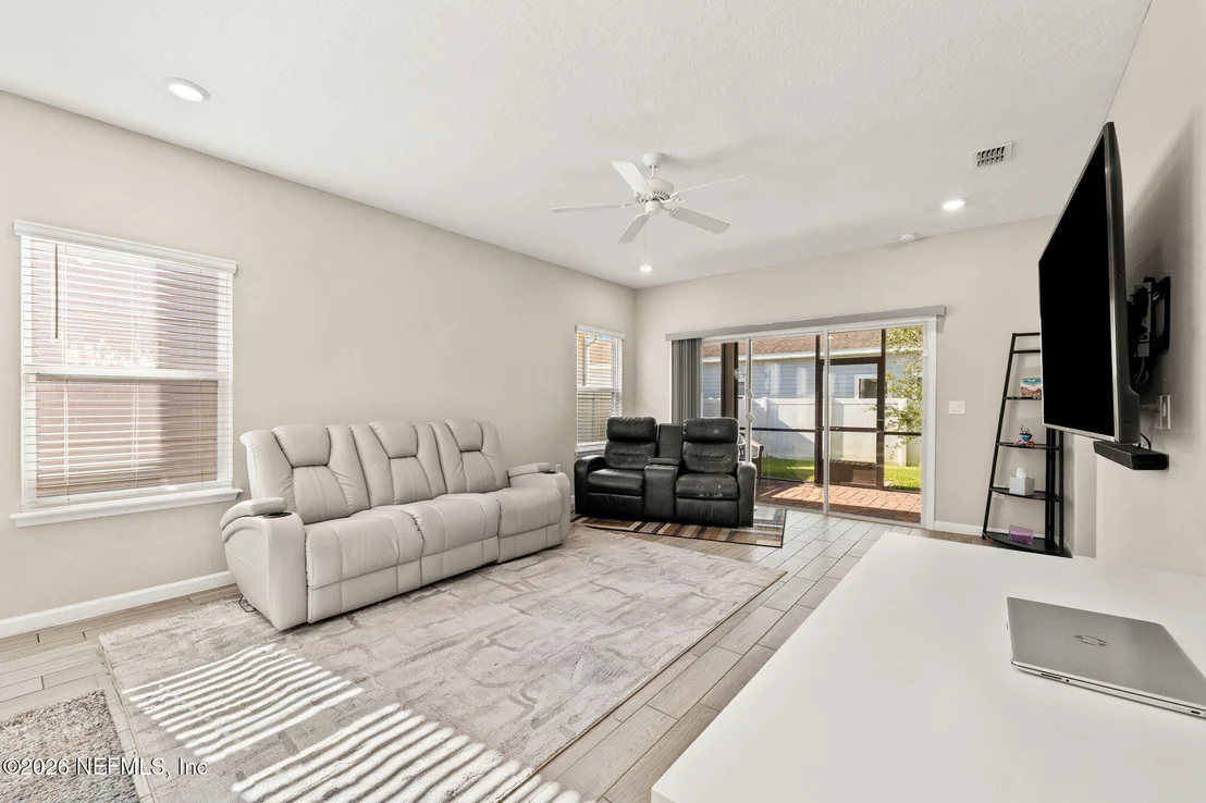Photo of 31 CRYSTAL CREST Lane