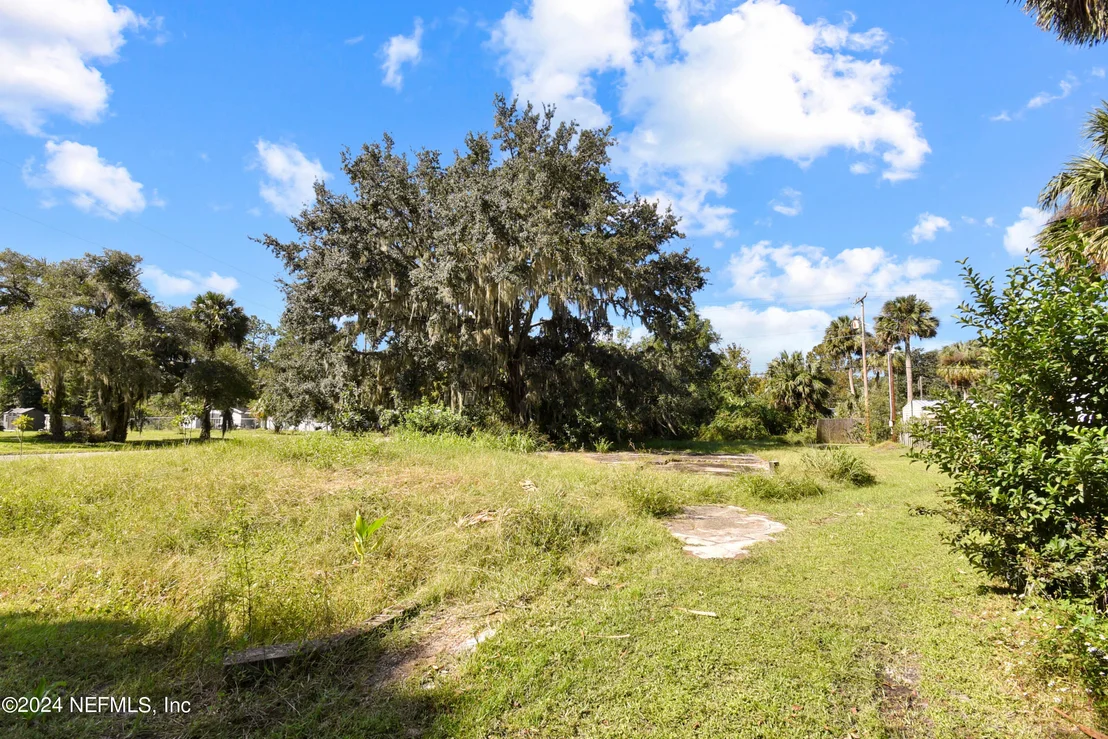 Photo of 124 BELLRAY Drive