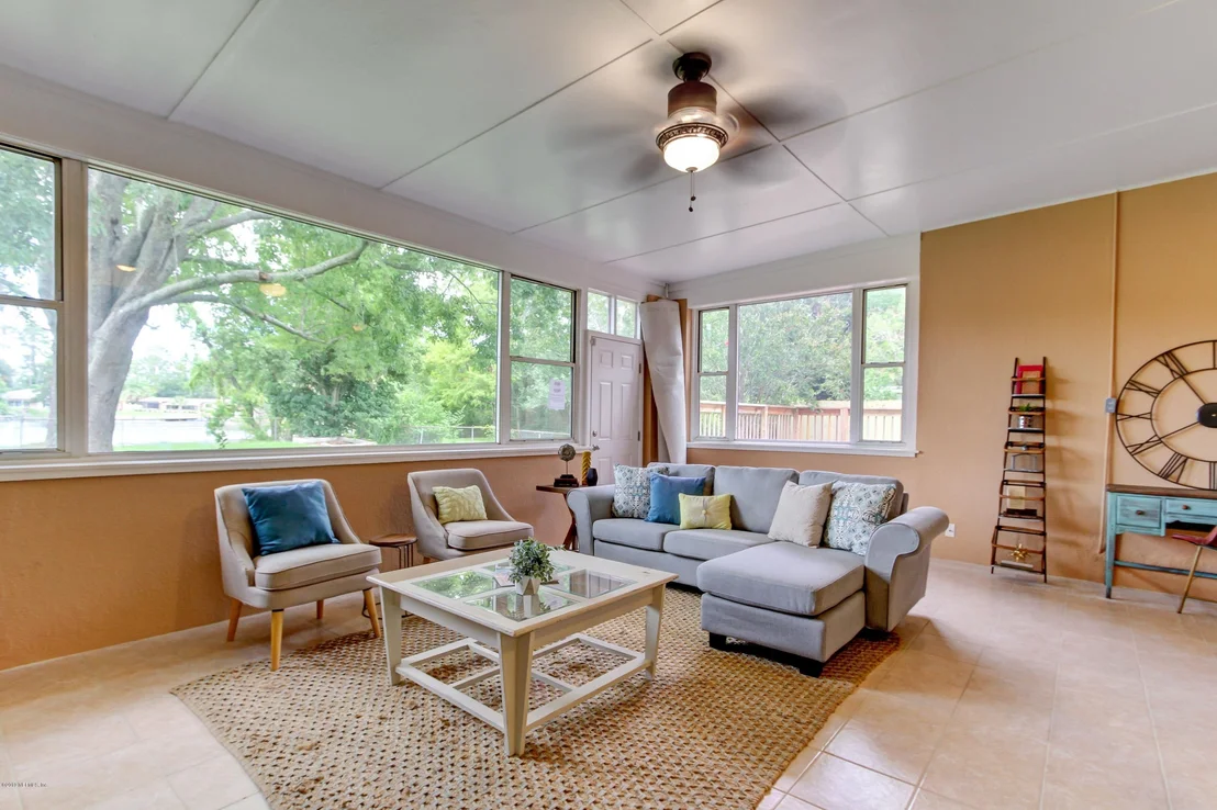 Photo of 7462 SPINOLA Road