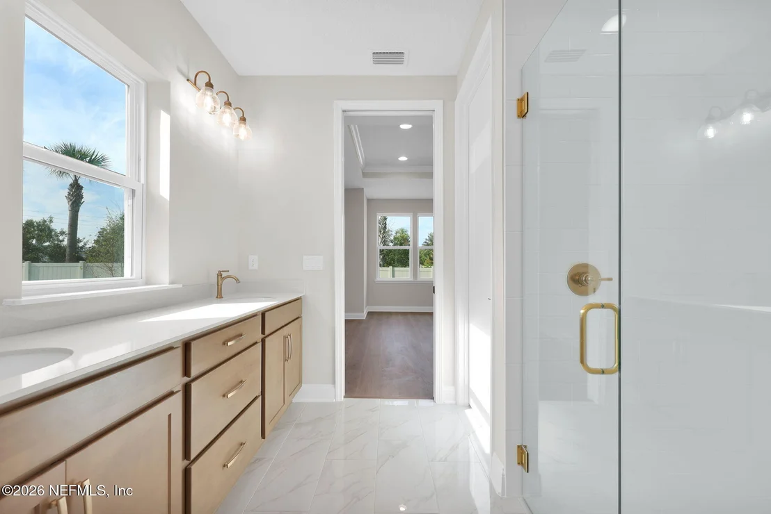 Photo of 122 SEAMARK Drive