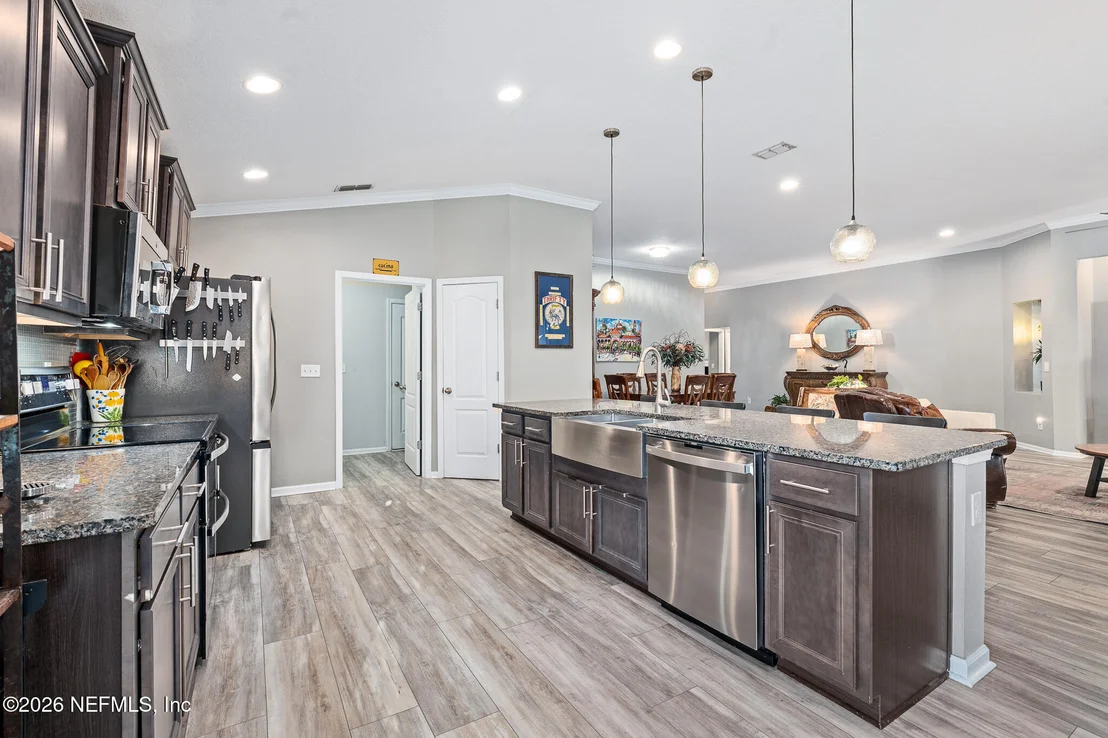 Photo of 783 PULLMAN Circle